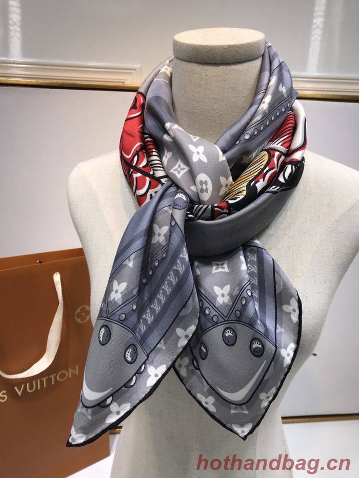 Louis Vuitton Scarf LVS00148